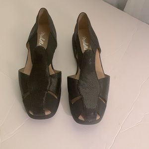 💥NWOT-Michelle D Shoes- Size 6.5M💥
